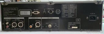 Profesionálny CD Player SONY CDP-D500 - 2