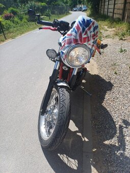 Triumph Thruxton - 2