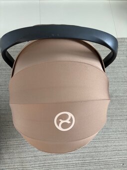 Vajicko Cybex Q + Platinum so základňou isofix - 2