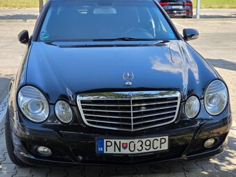 Mercedes E - 2