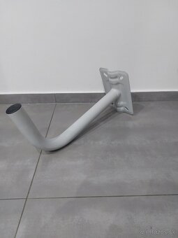 40 cm, 40 ks, konzola na satelitnú parabolu. - 2