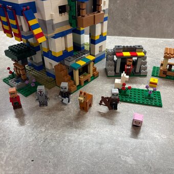 Lego 21188 Minecraft- Dedinka Lám - 2