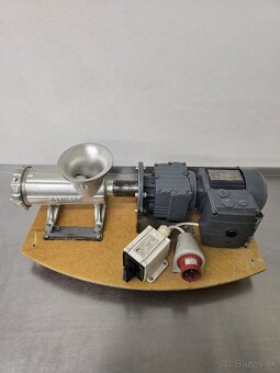 Elektrický mlynček na mäso - 2