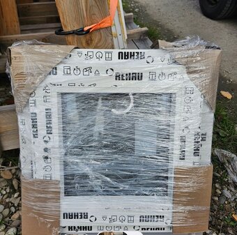 Nové okná 500x500 biele - 2