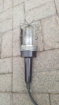 Dielenská lampa s hákom - 2