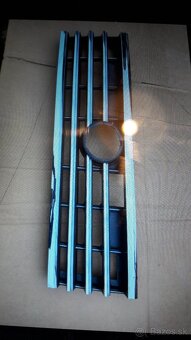 Vw Touareg maska - 2