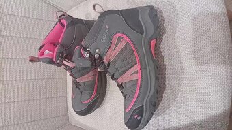 Trekova obuv gelert č.35,5 - 2