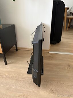 Televízor JVC - 2