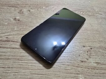 Samsung A12 ma len velmi jemne znamky pouzivania telefon s n - 2