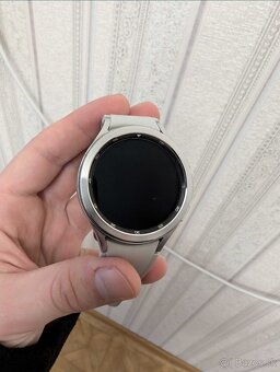 Samsung Galaxy watch 4 classic - 2