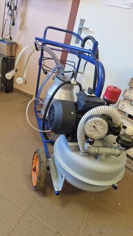 Dojacie zariadenie mobilné 230L/min, 4 ovce/kozy - 2