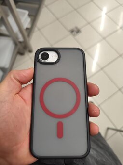 iPhone 16e - 2