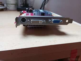 Grafické karty 2ks Asus,1ks gigabyte,1ks sapphire - 2