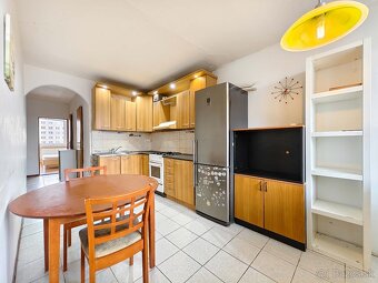 3-IZB. BYT s LOGGIOU, ADLEROVA ul., KOŠICE-FURČA - 2