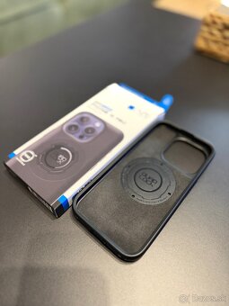 QUADLOCK iPhone 15Pro - 2
