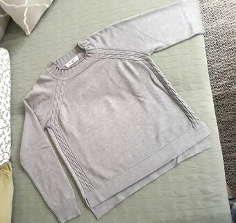 Predám pletenú súpravu - sukňa, pulóvrik č. 38 - 2