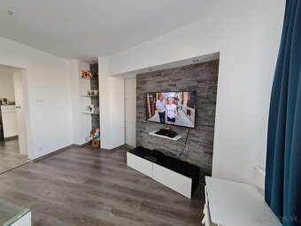 PREDAJ: 4i kompletne zrekonštruovaný byt 78m2 Brezno Mazorní - 2