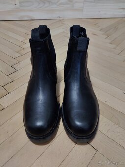 Pánske čierne kožené čižmy, topánky Amblers - 2