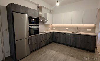 4 izbový zrekonštruovaný byt 90m2 Krížna ul., Staré Mesto - 2