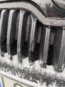 Škoda Octavia 3 Combi predná kapota a nárazník - 2