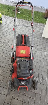 Benzinova kosačka s pojazdom - 2