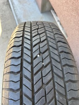 Letne pneu Yokohama 215/70 R16 dezén 8mm - 2