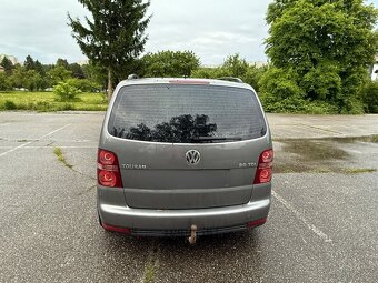 Predam Volkswagen Touran 2.0 TDI, 6 st. automat - 2