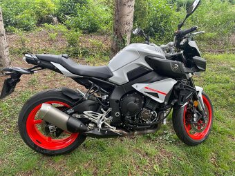 Yamaha MT10 - 2
