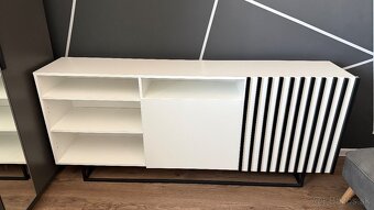 Biela komoda - 2
