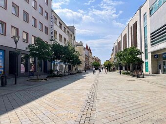 Prenájom obchod.priestorov centre Nitry s park.miestom - 2