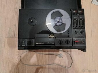 Magnetofón TESLA B 730 - 2