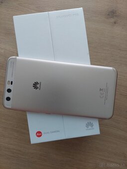 Huawei P10 VTR-L29 (zlatý) DualSIM - 2