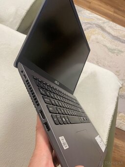 Asus VivoBook - 2