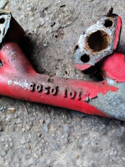 Odtokove potrubie zetor 0505 - 2