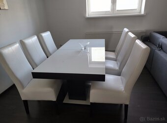 Jedálenský stôl - 2