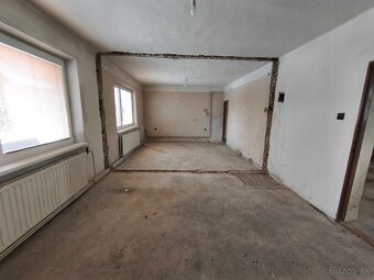 PREDAJ rodinný dom pri parku - 2