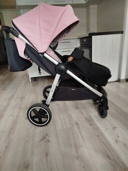 Športový kočík Petite&Mars Royal - 2