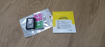 Slúchadlá a náramok - 2