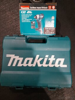 Makita cxt 12v sada rázák+doťahovačka. - 2