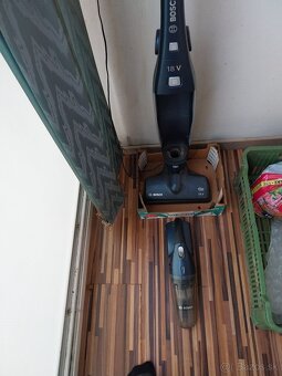 Aku vysávač Bosch - 2