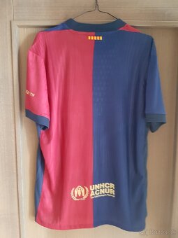 Dres FC Barcelona a Travis Scott - 2