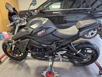 Suzuki GSX S 950 - 2