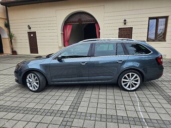 Škoda Octavia Combi 2.0 TDI DSG 4x4 STYLE ACC Kamera R18 - 2