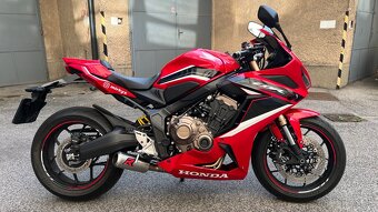 Honda CBR650R - 2