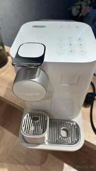 Nespresso kávovar - 2