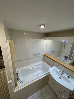 Prenájom 4 izb. byt ,ul. Nedbalova Nitra balkón - 2