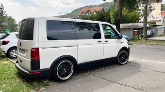 VW T6 2.0 TDi 7miest posteľ - 2