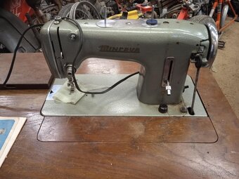 šijací stroj - 2