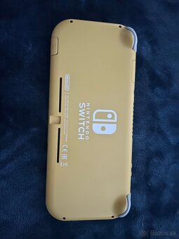 NINTENDO SWITCH LITE + HRY - 2