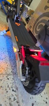 Elektrická kolobežka Kukirin M4 MAX - 2